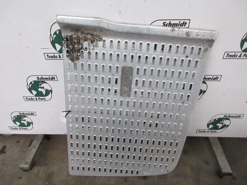 DAF 2304509//1922852 TRAANPLAAT DAF XF 460 EURO 6 RECHTS - Frame/ Châssis pour Camion: photos 3 DAF 2304509//1922852 TRAANPLAAT DAF XF 460 EURO 6 RECHTS - Frame/ Châssis pour Camion: photos 3