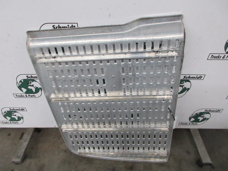 DAF 2304509//1922852 TRAANPLAAT DAF XF 460 EURO 6 RECHTS - Frame/ Châssis pour Camion: photos 4 DAF 2304509//1922852 TRAANPLAAT DAF XF 460 EURO 6 RECHTS - Frame/ Châssis pour Camion: photos 4