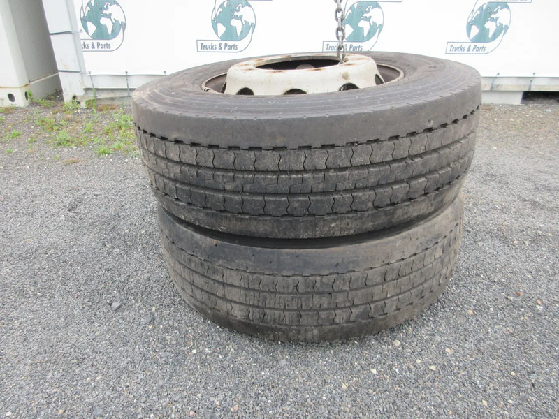 DUNLOP 315 / 70 R 22.5 VOORBAND MET STAAL WIEL - Pneu pour Camion: photos 3 DUNLOP 315 / 70 R 22.5 VOORBAND MET STAAL WIEL - Pneu pour Camion: photos 3