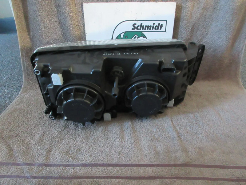 Iveco 504238117 KOPLAMP LINKS IVECO STRALIS MODEL EURO 5 NIEUWE EN GEBRUIKT - Feu avant pour Camion: photos 3 Iveco 504238117 KOPLAMP LINKS IVECO STRALIS MODEL EURO 5 NIEUWE EN GEBRUIKT - Feu avant pour Camion: photos 3