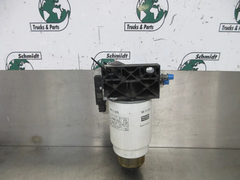 MAN 81.12513-6001 BRANSTOFWATERAFSCHEIDER MAN 24.460 MODEL 2020 - Filtre à carburant pour Camion: photos 3 MAN 81.12513-6001 BRANSTOFWATERAFSCHEIDER MAN 24.460 MODEL 2020 - Filtre à carburant pour Camion: photos 3