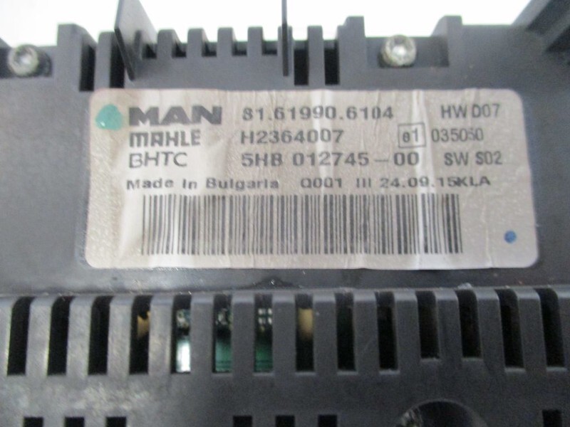 MAN 81.61990-6104 - Panel de instrumentos pour Camion: photos 2 MAN 81.61990-6104 - Panel de instrumentos pour Camion: photos 2