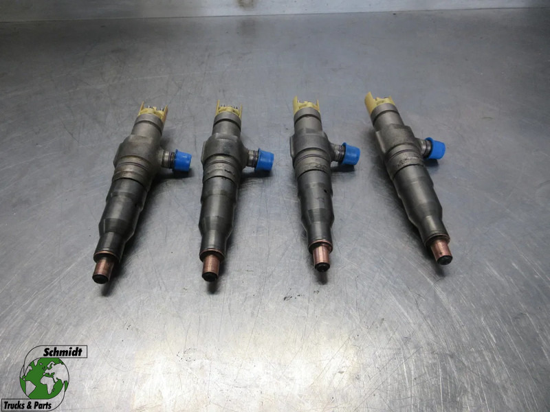 Mercedes-Benz A 936 070 17 87 // A 936 070 21 87 // A 936 178 70 02 INJECTORS DEMO MERCEDES OM 936LA EURO 6 - Filtre à carburant pour Camion: photos 1 Mercedes-Benz A 936 070 17 87 // A 936 070 21 87 // A 936 178 70 02 INJECTORS DEMO MERCEDES OM 936LA EURO 6 - Filtre à carburant pour Camion: photos 1