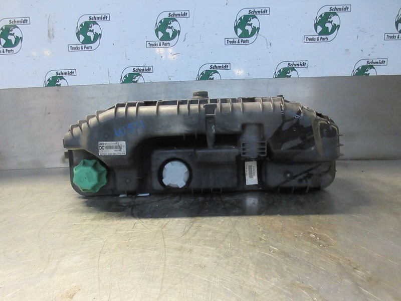 Mercedes-Benz ANTOS A 960 501 47 01 EXPANSIEVAT EURO 6 - Vase d'expansion pour Camion: photos 2 Mercedes-Benz ANTOS A 960 501 47 01 EXPANSIEVAT EURO 6 - Vase d'expansion pour Camion: photos 2