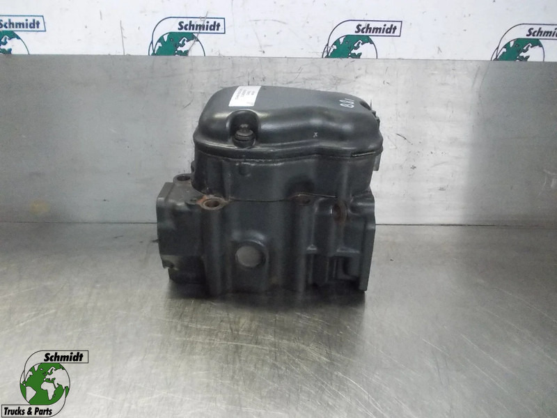 Scania 2245533 575999 // R 450 CILINDERKOP EURO 6 - Bloc-cylindres pour Camion: photos 1 Scania 2245533 575999 // R 450 CILINDERKOP EURO 6 - Bloc-cylindres pour Camion: photos 1