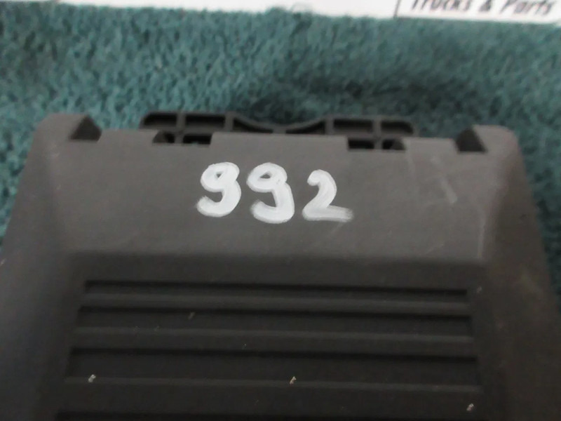 Scania 2823540 EBS7 ECU SCANIA P 410 EURO 6 MODEL 2023 - Système électrique pour Camion: photos 4 Scania 2823540 EBS7 ECU SCANIA P 410 EURO 6 MODEL 2023 - Système électrique pour Camion: photos 4