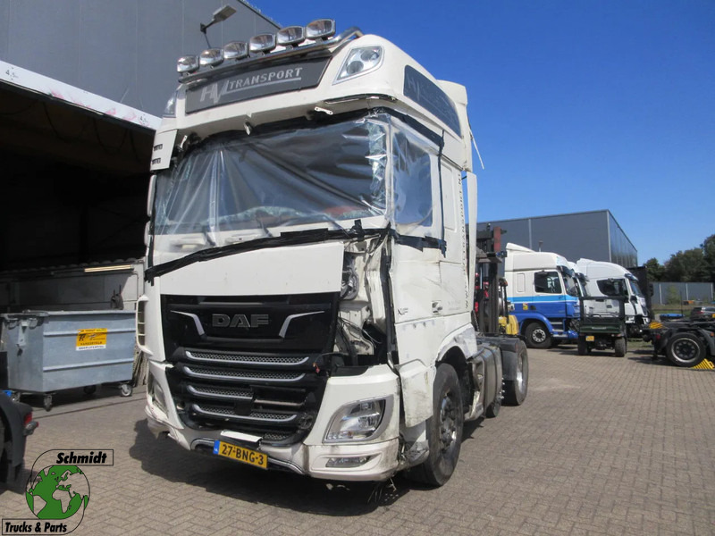 DAF XF 530 XF 530 - Tracteur routier: photos 1 DAF XF 530 XF 530 - Tracteur routier: photos 1
