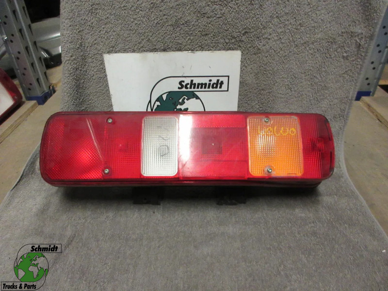 Volvo 21761257 ACHTERLAMP VOLVO FH 400 EURO 5 - Feu arrière pour Camion: photos 1 Volvo 21761257 ACHTERLAMP VOLVO FH 400 EURO 5 - Feu arrière pour Camion: photos 1