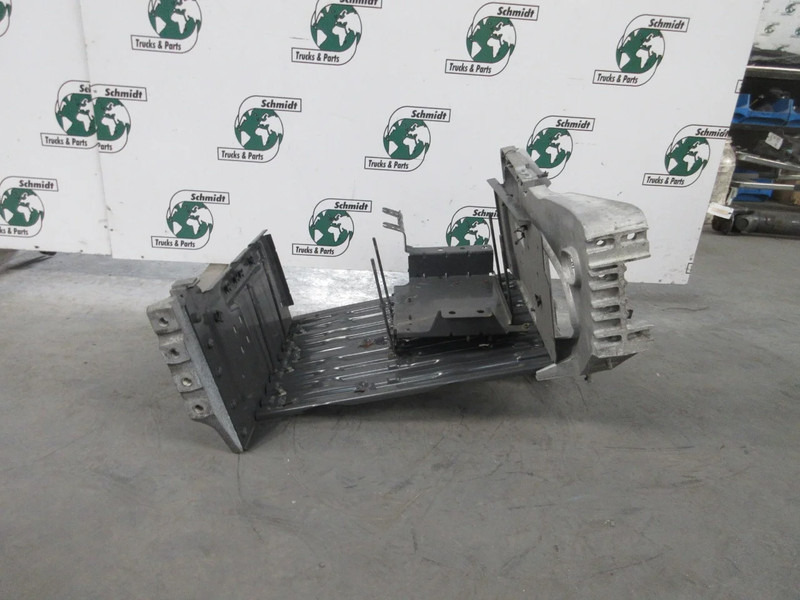 Volvo 22095787//21341500//22054625 ACCUBAK VOLVO FH 420 EURO 6 - Frame/ Châssis pour Camion: photos 3 Volvo 22095787//21341500//22054625 ACCUBAK VOLVO FH 420 EURO 6 - Frame/ Châssis pour Camion: photos 3