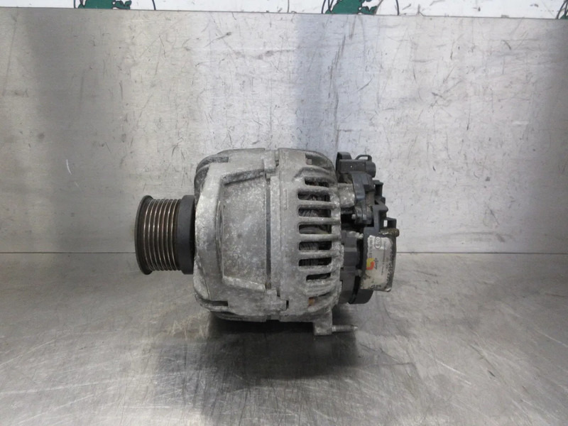 Volvo 22218393 // 22591472 DYNAMO VOLVO FM 370 EURO 6 - Alternateur pour Camion: photos 3 Volvo 22218393 // 22591472 DYNAMO VOLVO FM 370 EURO 6 - Alternateur pour Camion: photos 3