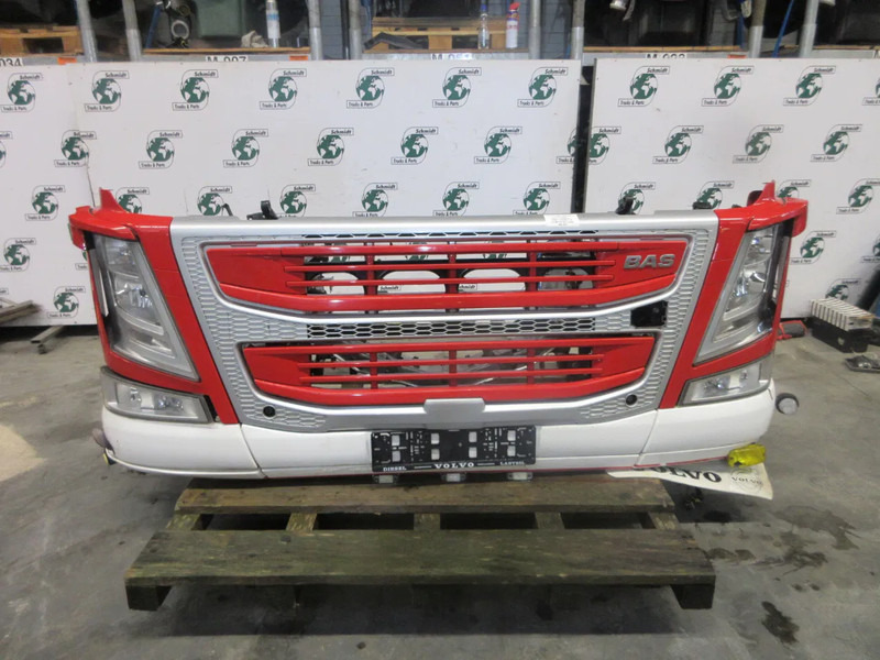 Volvo 22239219 // 22239217 // 84172098 COMPLETEN VOOR KOP VOLVO FM 420 EURO 6 - Pare-chocs pour Camion: photos 4 Volvo 22239219 // 22239217 // 84172098 COMPLETEN VOOR KOP VOLVO FM 420 EURO 6 - Pare-chocs pour Camion: photos 4