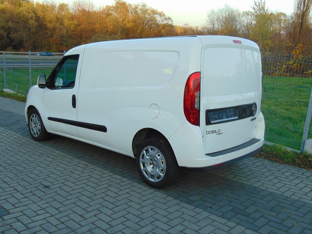 FIAT Doblo 1,6 MultiJet 105KM MAXI MAX - Fourgonnette: photos 3 FIAT Doblo 1,6 MultiJet 105KM MAXI MAX - Fourgonnette: photos 3
