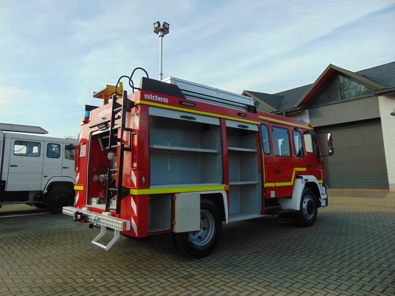 Camion de pompier MAN LE250B SIDES: photos 27 Camion de pompier MAN LE250B SIDES: photos 27