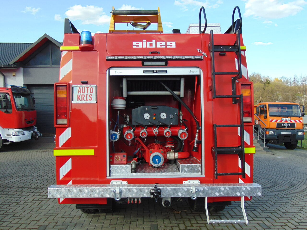 Camion de pompier MAN LE250B SIDES: photos 12 Camion de pompier MAN LE250B SIDES: photos 12