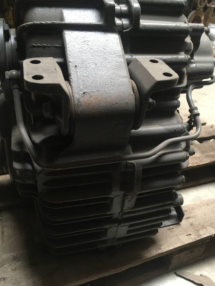 MERCEDES BENZ VG2400 3W/1,448 - Boîte de vitesse: photos 4 MERCEDES BENZ VG2400 3W/1,448 - Boîte de vitesse: photos 4