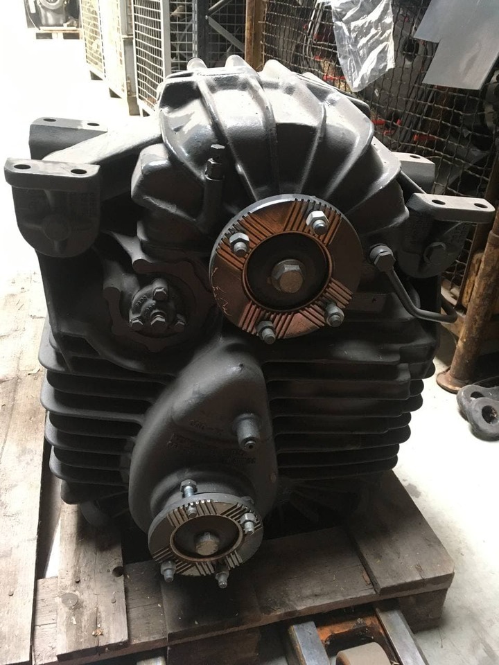 MERCEDES BENZ VG2400 3W/1,448 - Boîte de vitesse: photos 1 MERCEDES BENZ VG2400 3W/1,448 - Boîte de vitesse: photos 1