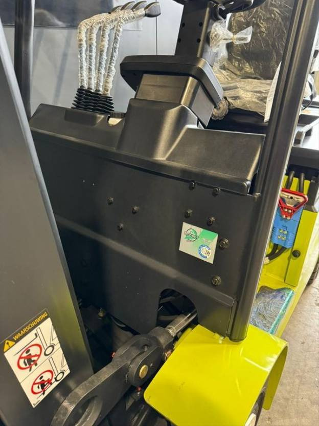 Chariot élévateur Clark EPX25i: photos 9