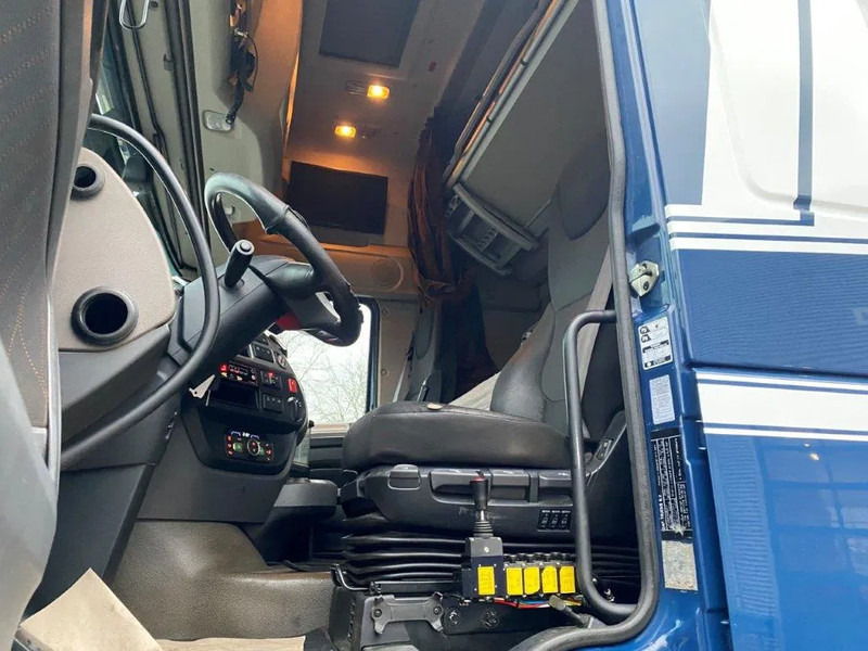 Camion ampliroll DAF XF106-530 8X2 / AJK HOOKLIFT 25000KG / 9 TON FRONT AXLE / NAVI / ONLY:612482 KM / SSC / AUTOMATIC / EURO-6 / 2019: photos 13