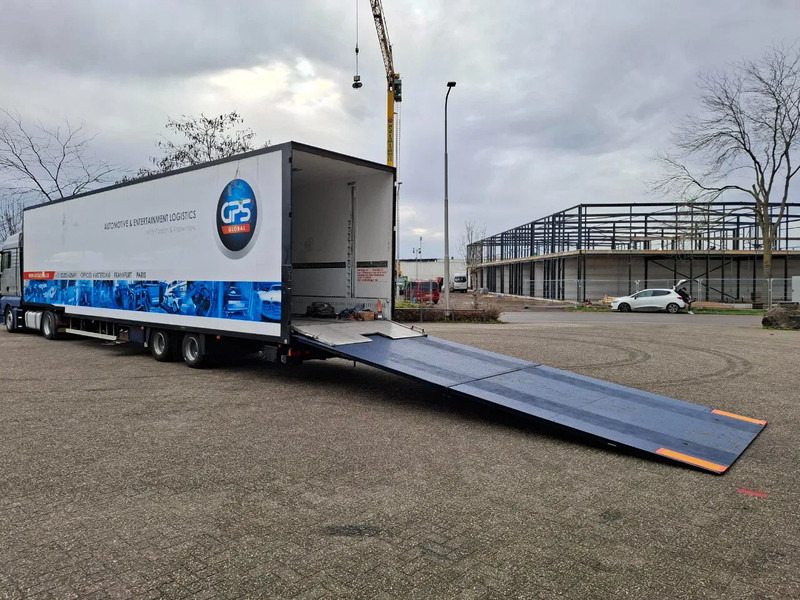 LECI TRAILER SR2E / NL RACE TRAILER / CAR TRANSPORT / 6CARS / 2XLIFT 3TON / WINCH / TUV:27-02-2026 / 2002 - Semi-remorque porte-voitures: photos 4 LECI TRAILER SR2E / NL RACE TRAILER / CAR TRANSPORT / 6CARS / 2XLIFT 3TON / WINCH / TUV:27-02-2026 / 2002 - Semi-remorque porte-voitures: photos 4