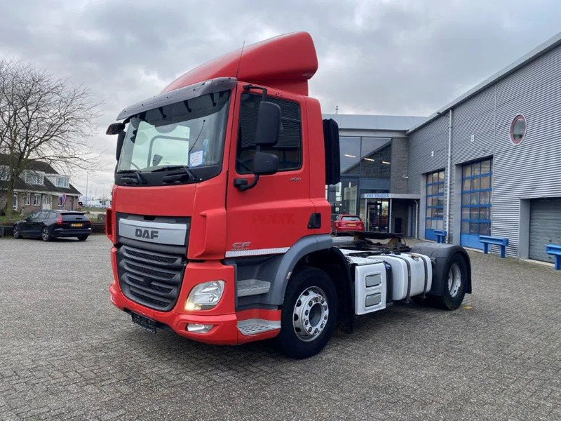 DAF CF400 / GERMAN TRUCK / DEB / ACC / LWDS / AIRCO / ONLY: 557995 KM / AUTOMATIC / EURO-6 / 2016 - Tracteur routier: photos 1 DAF CF400 / GERMAN TRUCK / DEB / ACC / LWDS / AIRCO / ONLY: 557995 KM / AUTOMATIC / EURO-6 / 2016 - Tracteur routier: photos 1