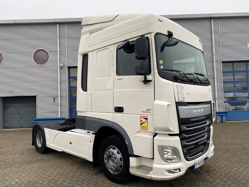 DAF XF106-460 / AUTOMATIC / DEB / PARKCOOL / AIRCO / EURO-6 / 2015 - Tracteur routier: photos 2 DAF XF106-460 / AUTOMATIC / DEB / PARKCOOL / AIRCO / EURO-6 / 2015 - Tracteur routier: photos 2