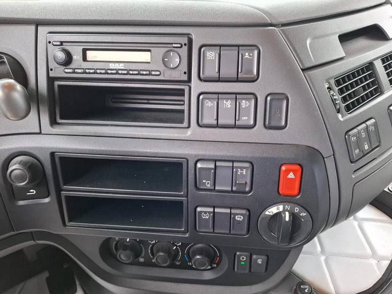 Tracteur routier DAF XF106-460 / DEB / TUV:20-01-2026 / 753438 KM / FRIDGE / ACC / LWDS / GEN2 V2 TACHO / ALCOA / AUTOMATIC / EURO-6 / 2017: photos 18
