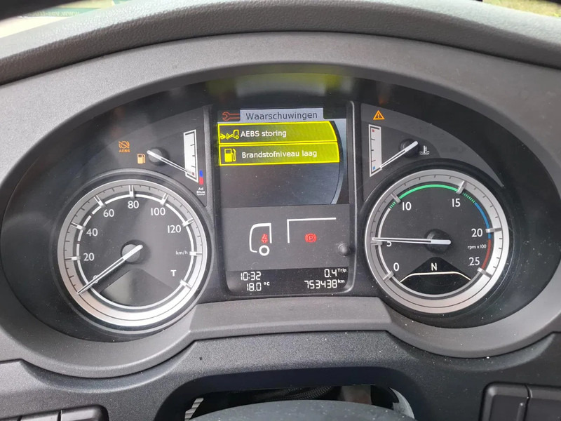 Tracteur routier DAF XF106-460 / DEB / TUV:20-01-2026 / 753438 KM / FRIDGE / ACC / LWDS / GEN2 V2 TACHO / ALCOA / AUTOMATIC / EURO-6 / 2017: photos 17