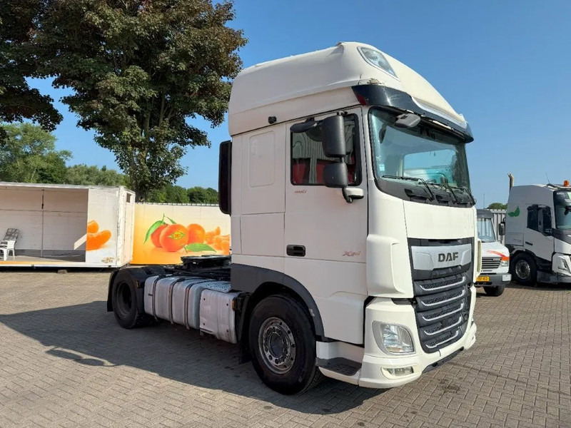 DAF XF106-480 / ENGINE RUNNING / INTARDER / HYDRAULICS / ONLY:280248 KM / PARKCOOL / LWDS / AUTOMATIC / EURO-6 / 2022 - Tracteur routier: photos 2 DAF XF106-480 / ENGINE RUNNING / INTARDER / HYDRAULICS / ONLY:280248 KM / PARKCOOL / LWDS / AUTOMATIC / EURO-6 / 2022 - Tracteur routier: photos 2
