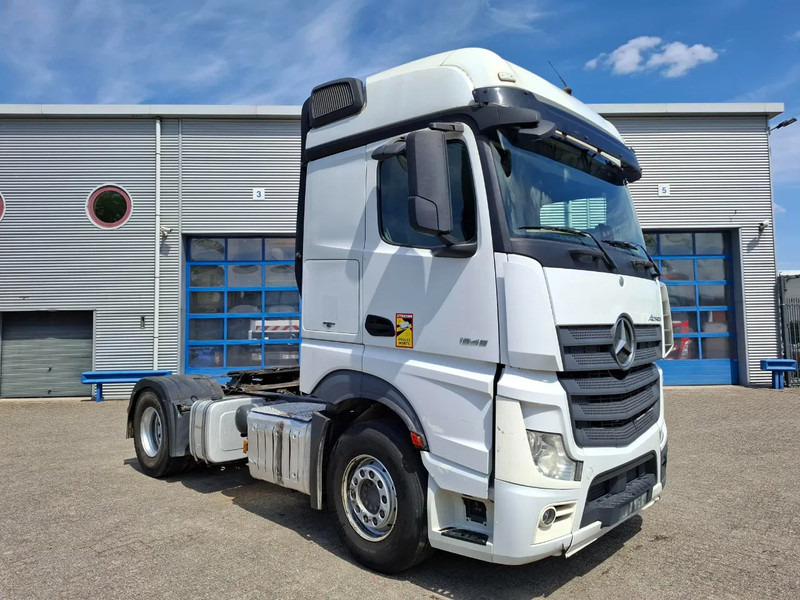 Mercedes-Benz Actros 1945 / HYDRAULICS / LWDS / SMART TACHO / 2XBED / FRIDGE / AUTOMATIC / EURO-6 / 2019 - Tracteur routier: photos 2 Mercedes-Benz Actros 1945 / HYDRAULICS / LWDS / SMART TACHO / 2XBED / FRIDGE / AUTOMATIC / EURO-6 / 2019 - Tracteur routier: photos 2