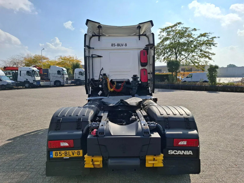 Scania NGS G340 / RETARDER / ONLY:541696 KM / TUV:01-03-2026 / CLEAN NL TRUCK / LWDS / LNG / AUTOMATIC / EURO-6 / 2019 - Tracteur routier: photos 4 Scania NGS G340 / RETARDER / ONLY:541696 KM / TUV:01-03-2026 / CLEAN NL TRUCK / LWDS / LNG / AUTOMATIC / EURO-6 / 2019 - Tracteur routier: photos 4