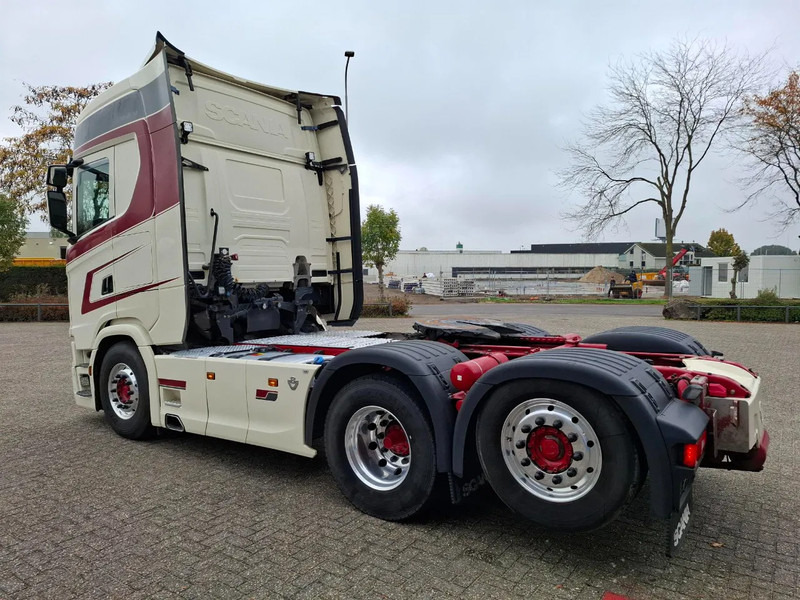 Scania NGS S650 V8 / RETARDER / 633397 KM / 9 TON FRONT AXELE / FULL-AIR / INLINER / FULL SPOILER / LEATHER / ALCOA / NAVI / FRIDGE / E - Tracteur routier: photos 3 Scania NGS S650 V8 / RETARDER / 633397 KM / 9 TON FRONT AXELE / FULL-AIR / INLINER / FULL SPOILER / LEATHER / ALCOA / NAVI / FRIDGE / E - Tracteur routier: photos 3