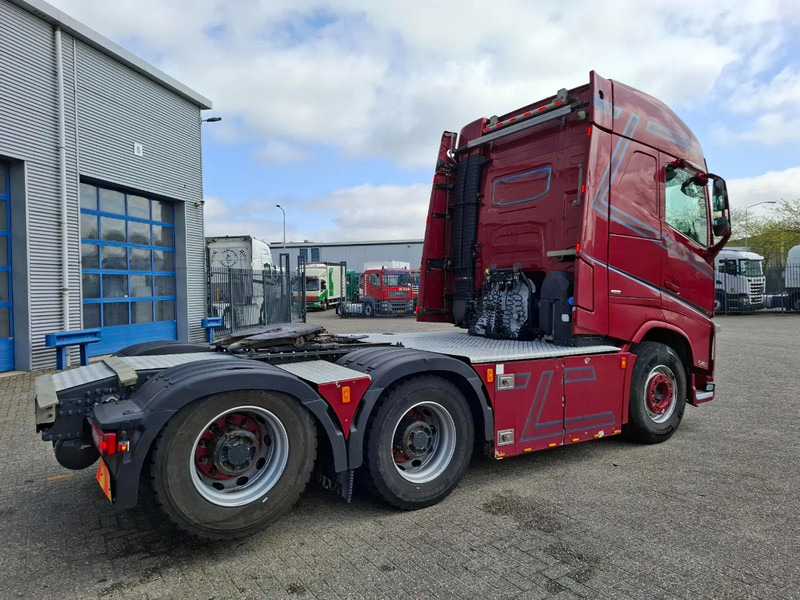 Volvo FH4-540 / 6X4 / BIG AXLE / HYDRAULICS / VEB+ / DYNAMIC STEERING / NAVI / ACC / LWDS / FULL-AIR / LEATHER / AUTOMATIC / EURO-6 / - Tracteur routier: photos 5 Volvo FH4-540 / 6X4 / BIG AXLE / HYDRAULICS / VEB+ / DYNAMIC STEERING / NAVI / ACC / LWDS / FULL-AIR / LEATHER / AUTOMATIC / EURO-6 / - Tracteur routier: photos 5