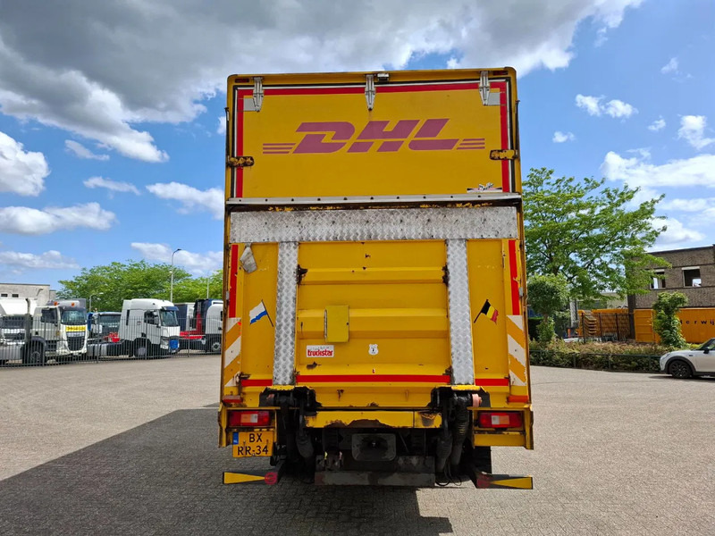 Volvo FH13-420 / NL TRUCK / PLATFORM 2000KG / AIRCO / FRIDGE / AUTOMATIC / EURO-5 / 2010 - Camion fourgon: photos 5 Volvo FH13-420 / NL TRUCK / PLATFORM 2000KG / AIRCO / FRIDGE / AUTOMATIC / EURO-5 / 2010 - Camion fourgon: photos 5