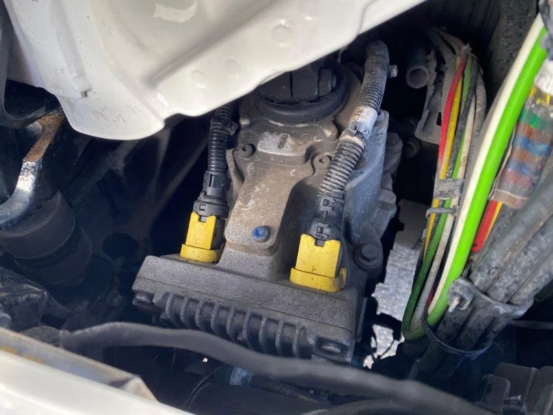 Volvo FH4-500 / 8X2 / VEB+ / DYNAMIC STEERING / FULL-AIR / 2XLIFT+LENKACHSE / TOP CONDITION / ONLY:488030KM / AUTOMATIC / EURO-6 / 201 en leasing occasion Volvo FH4-500 / 8X2 / VEB+ / DYNAMIC STEERING / FULL-AIR / 2XLIFT+LENKACHSE / TOP CONDITION / ONLY:488030KM / AUTOMATIC / EURO-6 / 201: photos 13