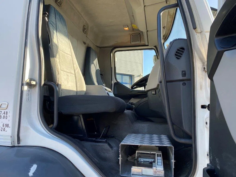 Camion citerne Volvo FL7-290 / 5 COMPARTIMENTS / 13000 LITER TOTAL / PUMP / AUTOMATIC / EURO-5 / 2009: photos 17