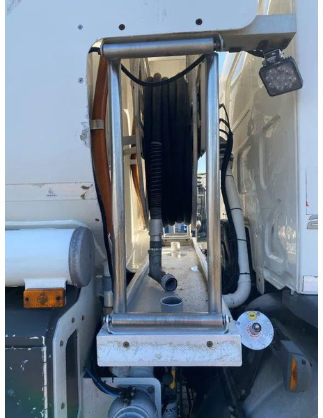 Camion citerne Volvo FL7-290 / 5 COMPARTIMENTS / 13000 LITER TOTAL / PUMP / AUTOMATIC / EURO-5 / 2009: photos 15