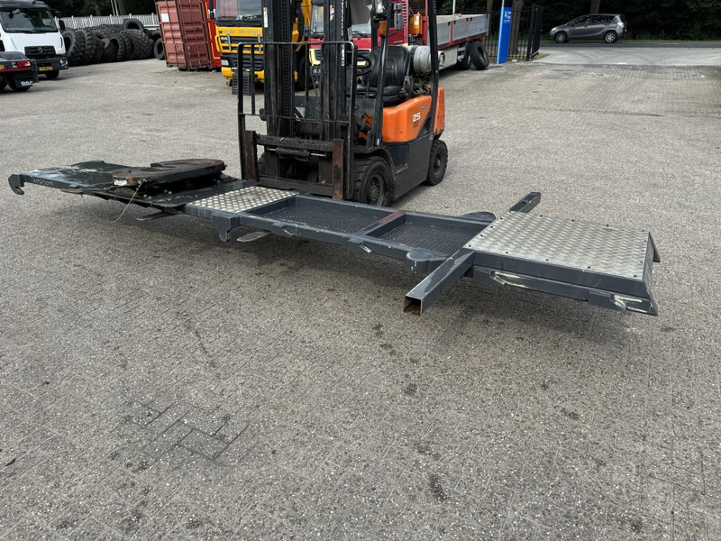 Alumac Alumac Afzetbare Koppelschotel - Sellette d'attelage pour Camion: photos 1 Alumac Alumac Afzetbare Koppelschotel - Sellette d'attelage pour Camion: photos 1