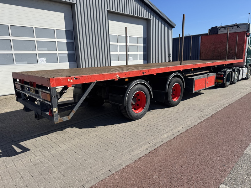 Samro 233 DCR, Kooi-aap, Power Steering, Lift Axle - Semi-remorque plateau: photos 3 Samro 233 DCR, Kooi-aap, Power Steering, Lift Axle - Semi-remorque plateau: photos 3