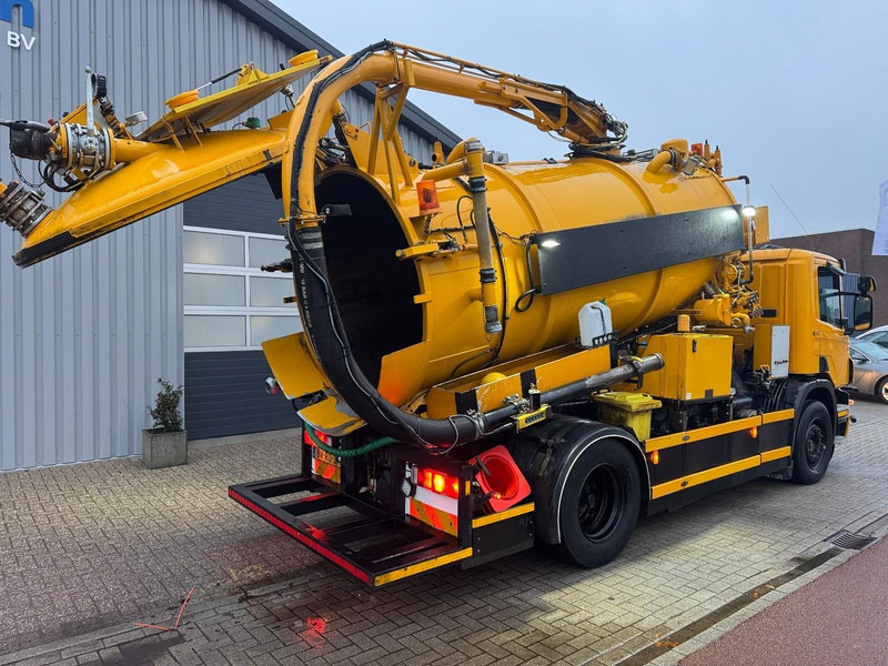 Scania P270 DB4x2 Saug- / Druck / HD Pump - Camion hydrocureur: photos 3 Scania P270 DB4x2 Saug- / Druck / HD Pump - Camion hydrocureur: photos 3