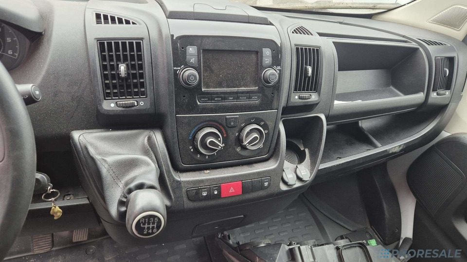 OPEL MOVANO 2,2 CDTi 121 kW - nepojízdný - demontovaný motor s převodovkou - Utilitaire frigorifique: photos 3 OPEL MOVANO 2,2 CDTi 121 kW - nepojízdný - demontovaný motor s převodovkou - Utilitaire frigorifique: photos 3
