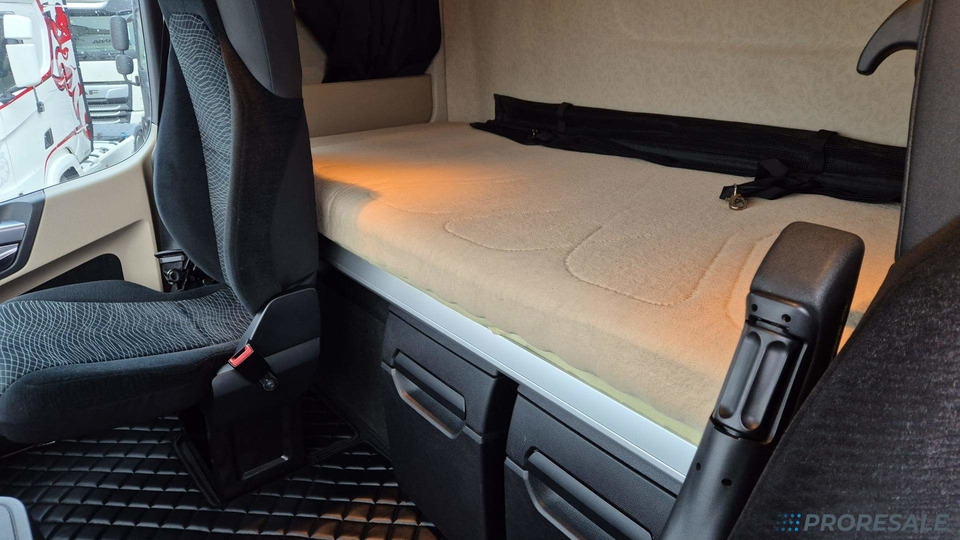 MERCEDES-BENZ ACTROS 1851 GIGA EURO 6 - Tracteur routier: photos 5 MERCEDES-BENZ ACTROS 1851 GIGA EURO 6 - Tracteur routier: photos 5