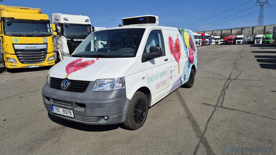 VOLKSWAGEN TRANSPORTER 2.5 TDi - nová mrazírenská vestavba + CARRIER XARIOS 230/12 V - vadný motor - Utilitaire frigorifique: photos 3 VOLKSWAGEN TRANSPORTER 2.5 TDi - nová mrazírenská vestavba + CARRIER XARIOS 230/12 V - vadný motor - Utilitaire frigorifique: photos 3