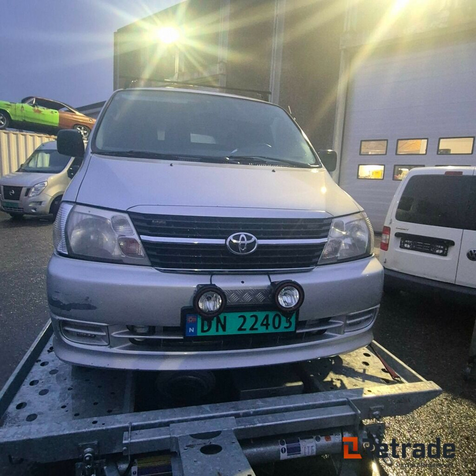 Voiture 2009mod. TOYOTA HIACE 4WD D4d 4wd