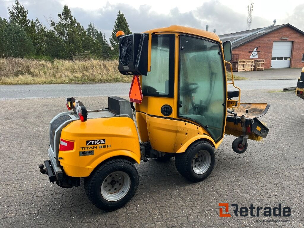 Fejeudstyr STIGA T 701 13-7442-22 - Engins de chantier: photos 5 Fejeudstyr STIGA T 701 13-7442-22 - Engins de chantier: photos 5