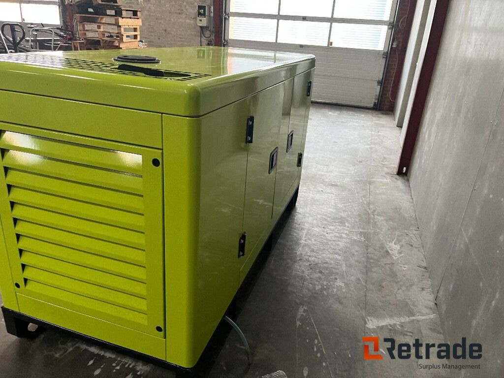 Generator Compal Power VG-R30 Generator - Engins de chantier: photos 5 Generator Compal Power VG-R30 Generator - Engins de chantier: photos 5
