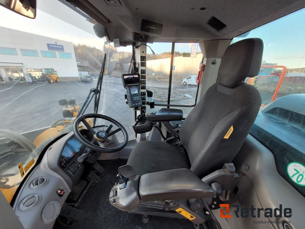 Hjullastare Volvo L 180H med skopa - Engins de chantier: photos 5 Hjullastare Volvo L 180H med skopa - Engins de chantier: photos 5