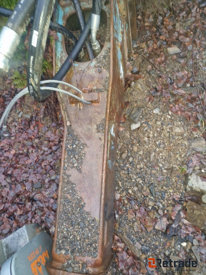 Krupp pigghammer 800kg - Engins de chantier: photos 1 Krupp pigghammer 800kg - Engins de chantier: photos 1