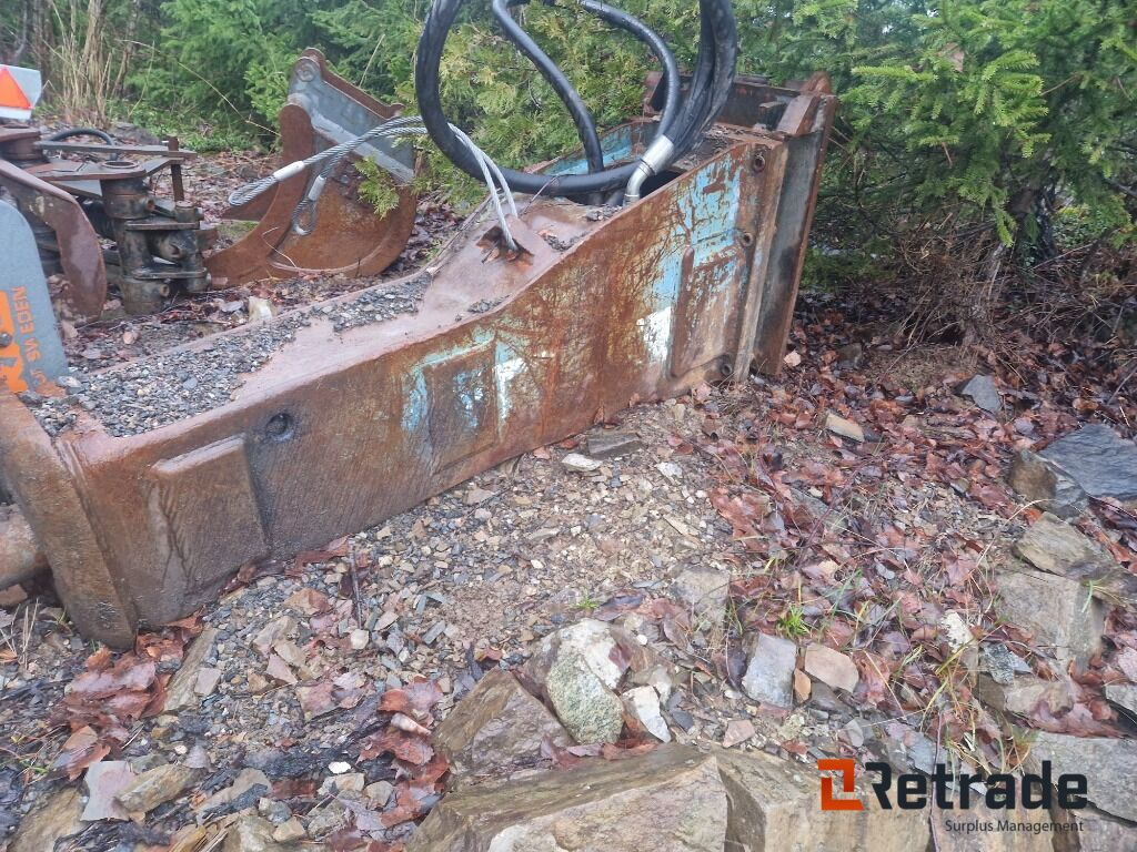 Krupp pigghammer 800kg - Engins de chantier: photos 2 Krupp pigghammer 800kg - Engins de chantier: photos 2