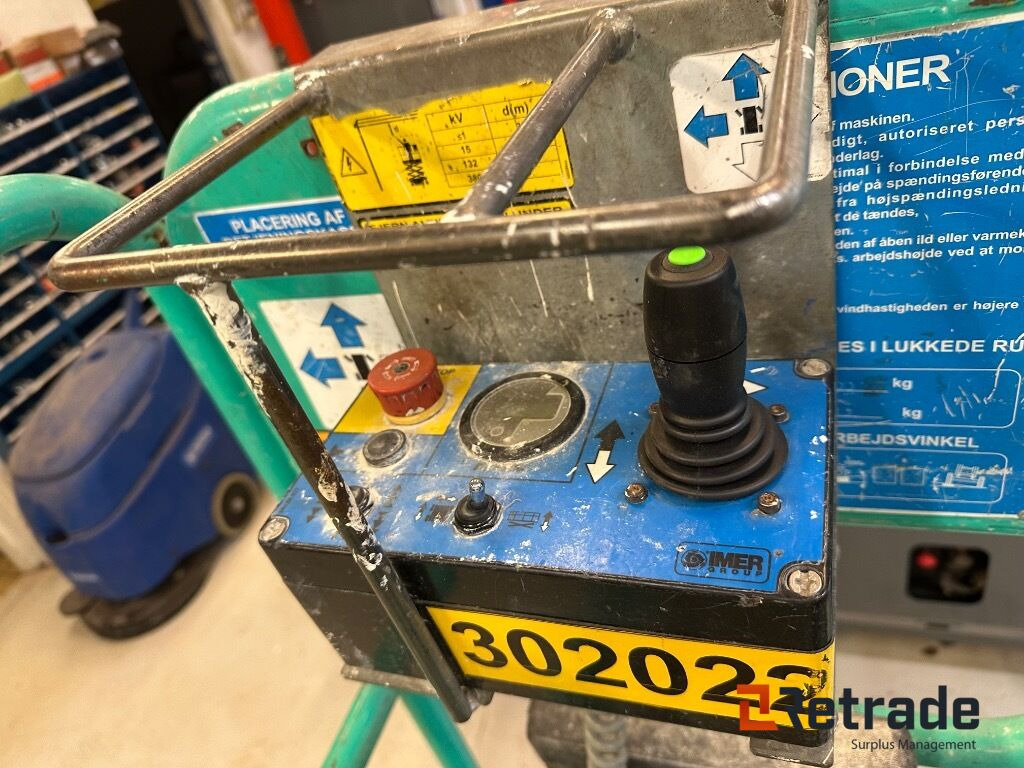 Lift Iteco Easy up15 - Engins de chantier: photos 4 Lift Iteco Easy up15 - Engins de chantier: photos 4