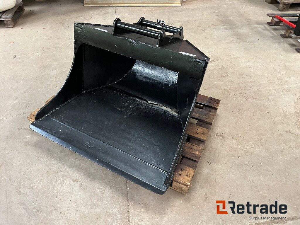 Forskelligt udstyr Fabriksny skovl Svenske skovl / Demo - Godet pour pelle: photos 1 Forskelligt udstyr Fabriksny skovl Svenske skovl / Demo - Godet pour pelle: photos 1